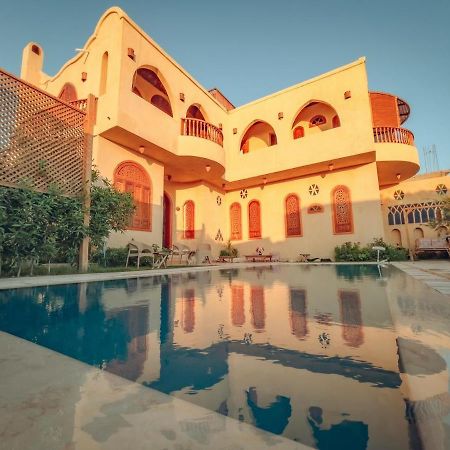 Tunis Palace - الفيوم المظهر الخارجي الصورة